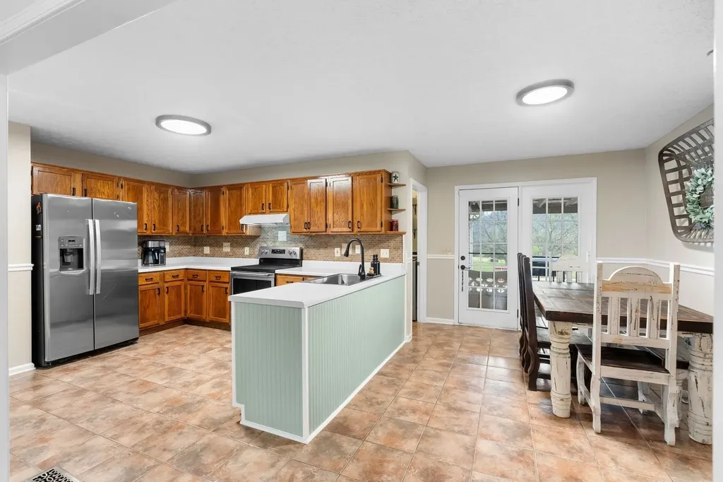 15541 Cainsville Road Milton TN 37118