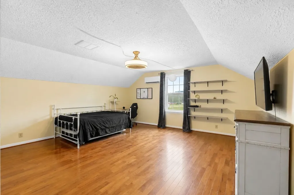 15541 Cainsville Road Milton TN 37118