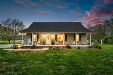15541 Cainsville Road Milton TN 37118
