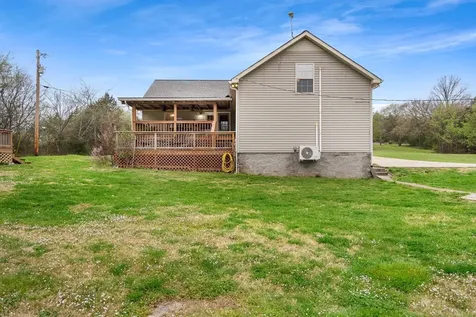 15541 Cainsville Road Milton TN 37118