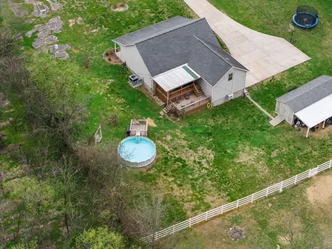 15541 Cainsville Road Milton TN 37118