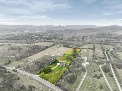 15541 Cainsville Road Milton TN 37118