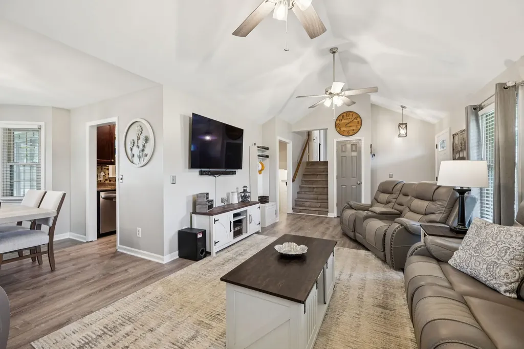 5005 Hairston Court Columbia TN 38401