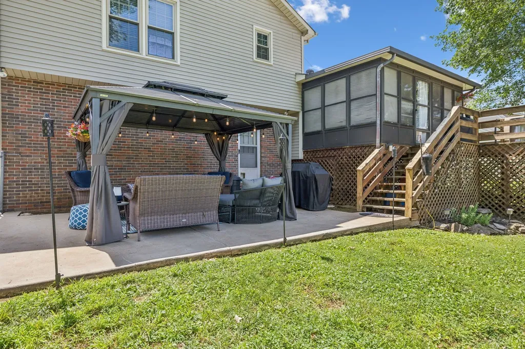5005 Hairston Court Columbia TN 38401