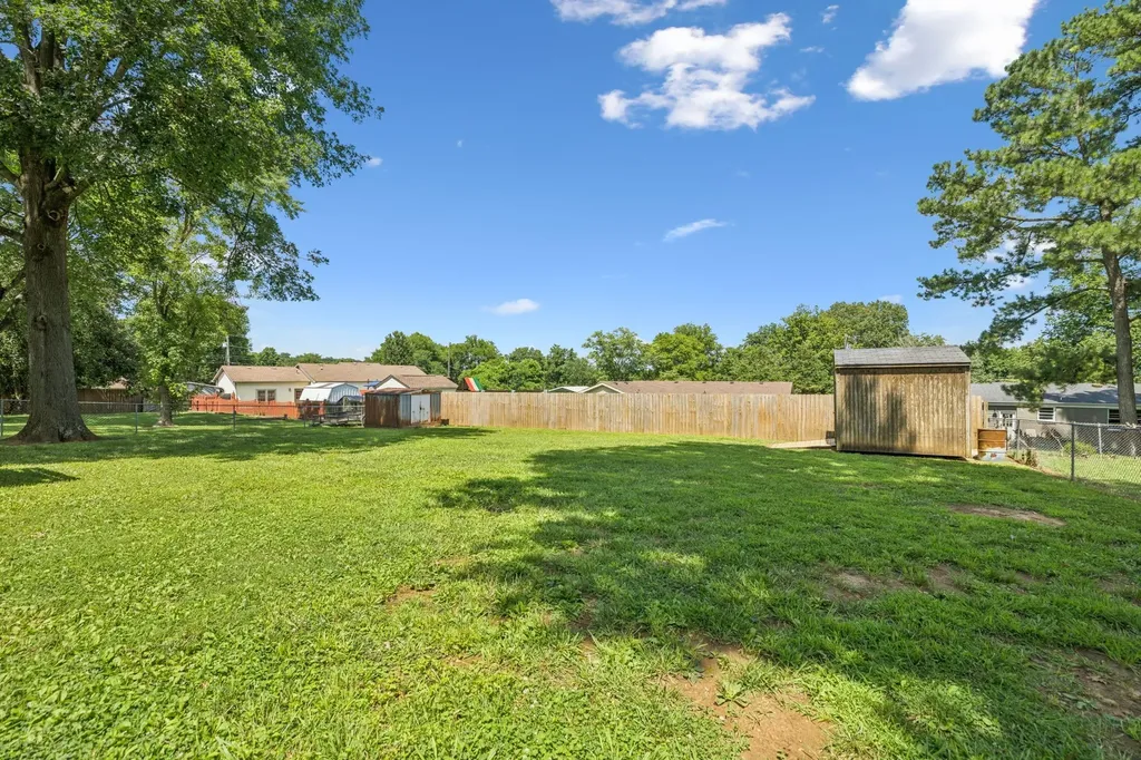 5005 Hairston Court Columbia TN 38401