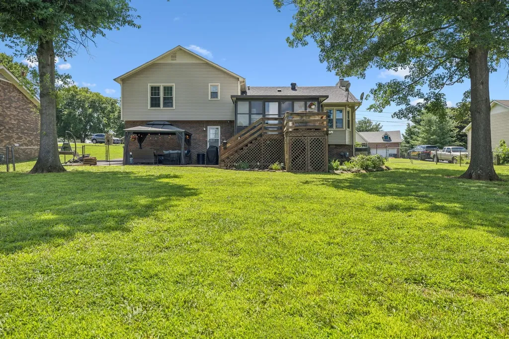 5005 Hairston Court Columbia TN 38401