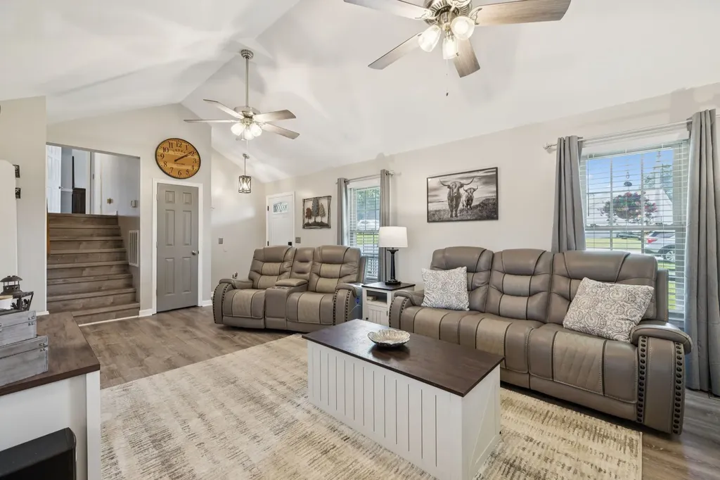 5005 Hairston Court Columbia TN 38401