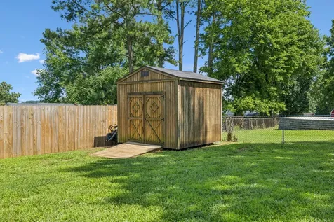 5005 Hairston Court Columbia TN 38401