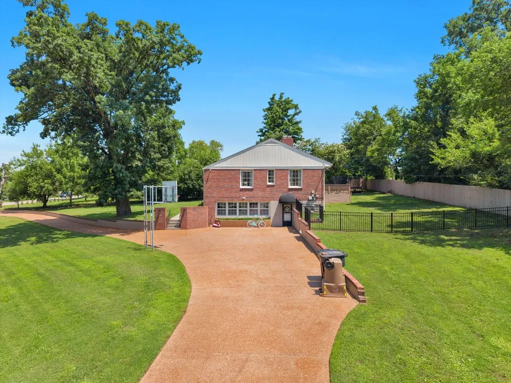 3262 Mcgavock Pike Nashville TN 37214