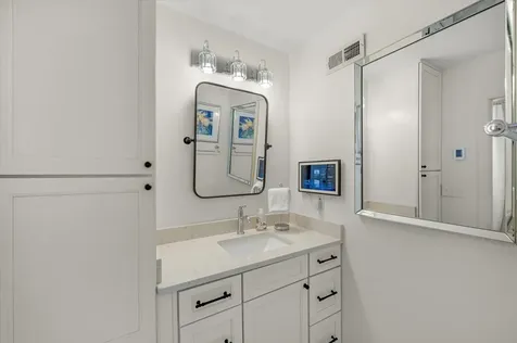 3262 Mcgavock Pike Nashville TN 37214