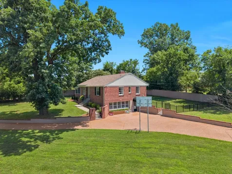 3262 Mcgavock Pike Nashville TN 37214