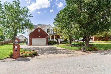 105 Hedge Court Smyrna TN 37167
