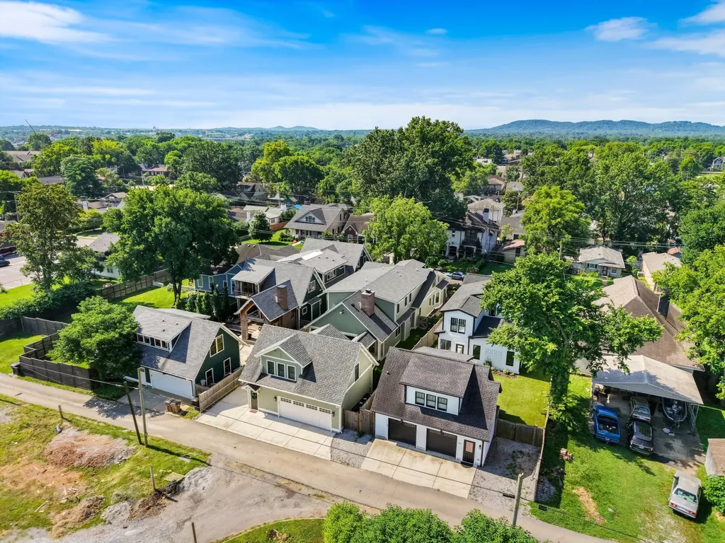 920 Lawrence Avenue Nashville TN 37204