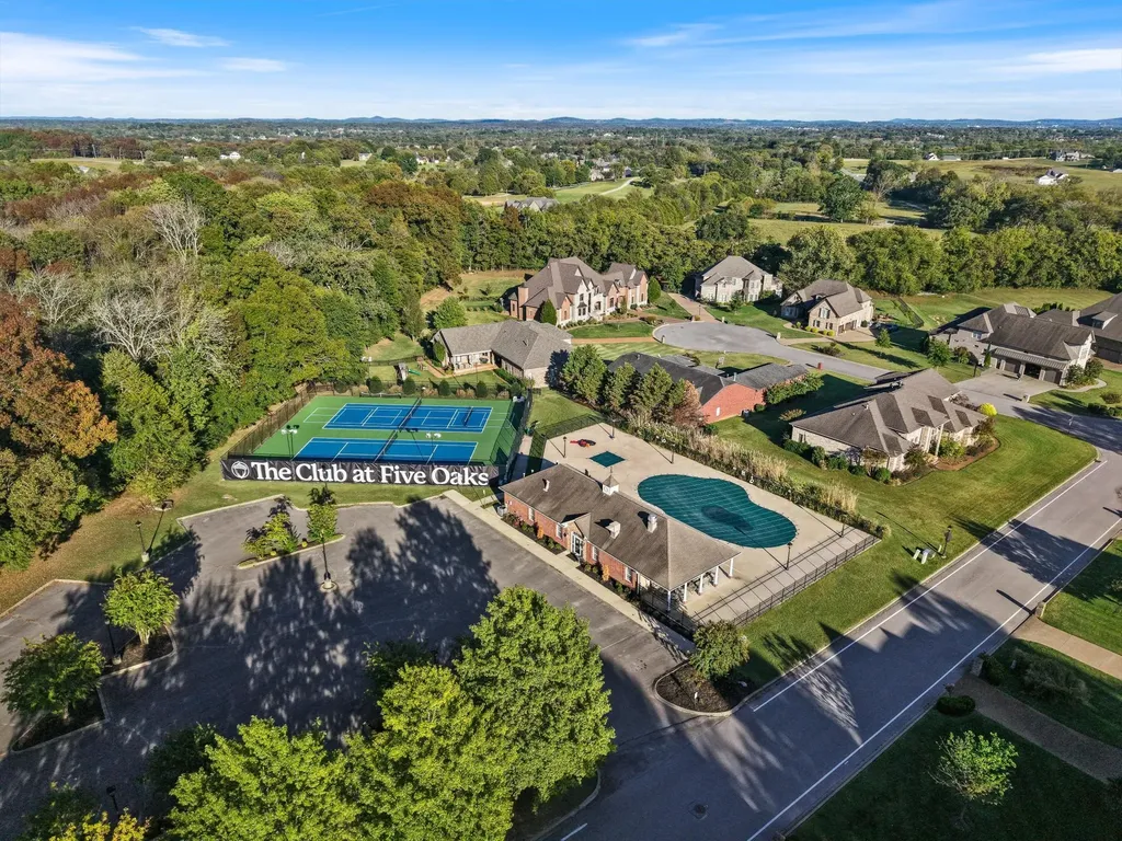 123 Chesapeake Court Lebanon TN 37087