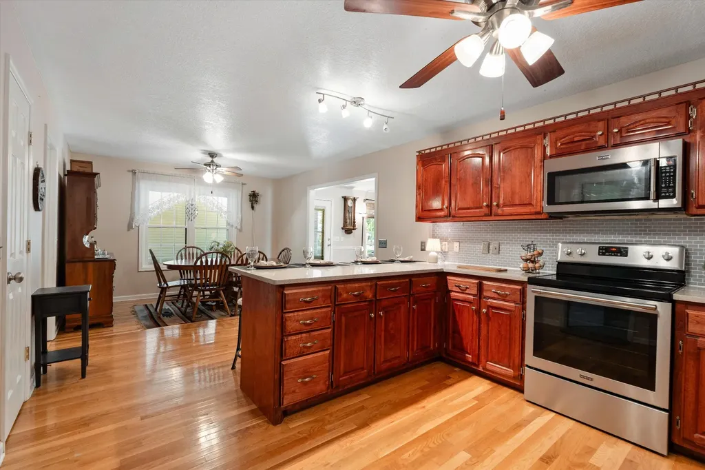 332 John Shaw Road Lewisburg TN 37091