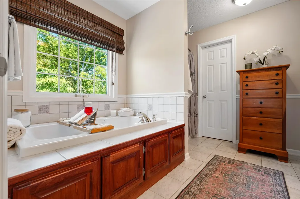332 John Shaw Road Lewisburg TN 37091