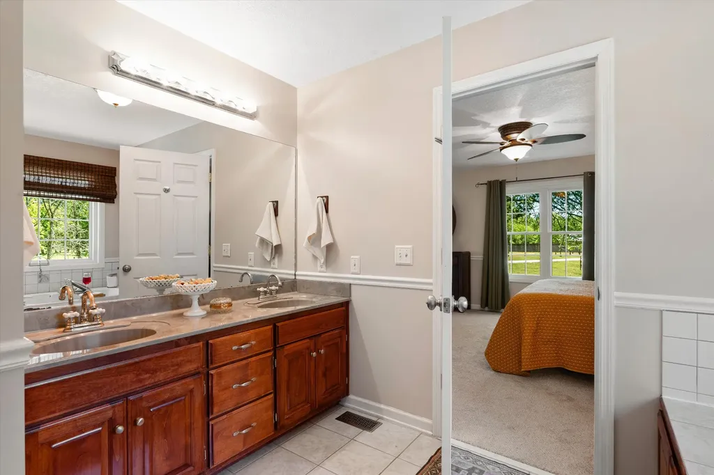332 John Shaw Road Lewisburg TN 37091
