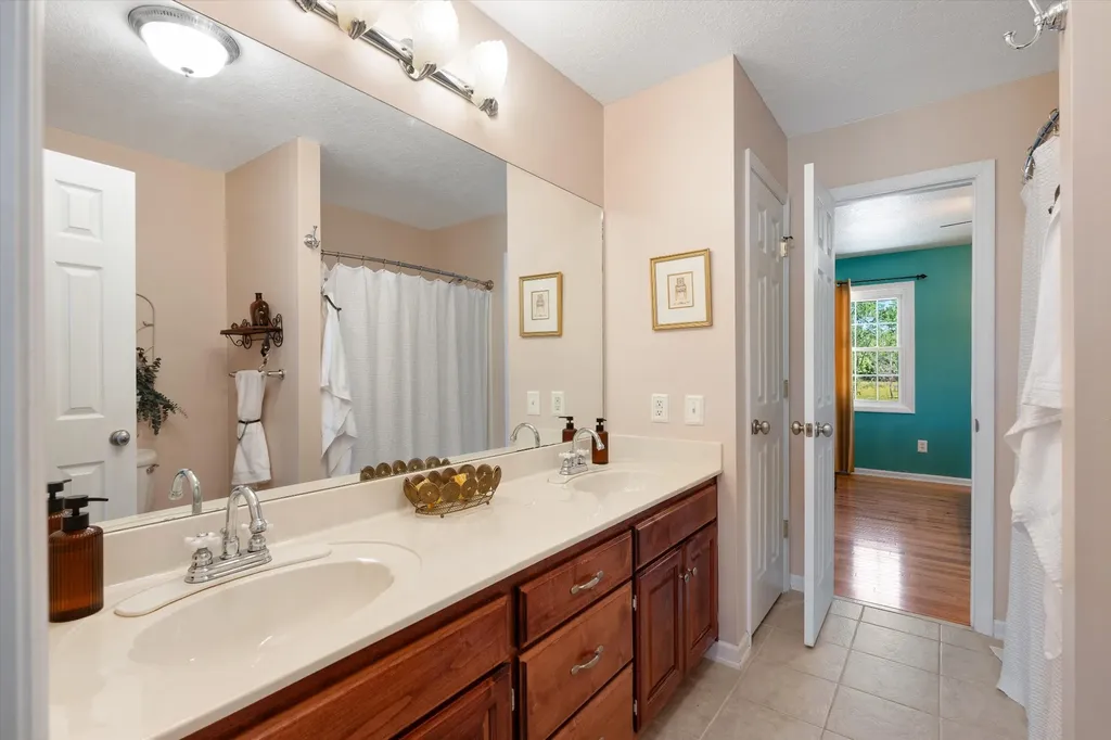 332 John Shaw Road Lewisburg TN 37091