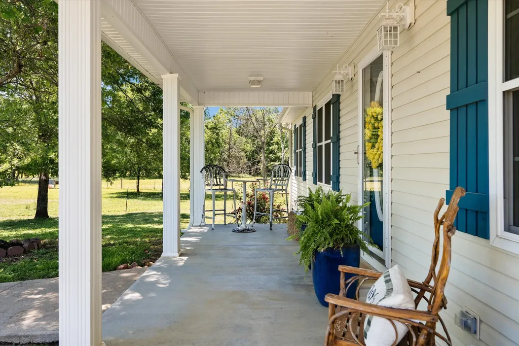332 John Shaw Road Lewisburg TN 37091
