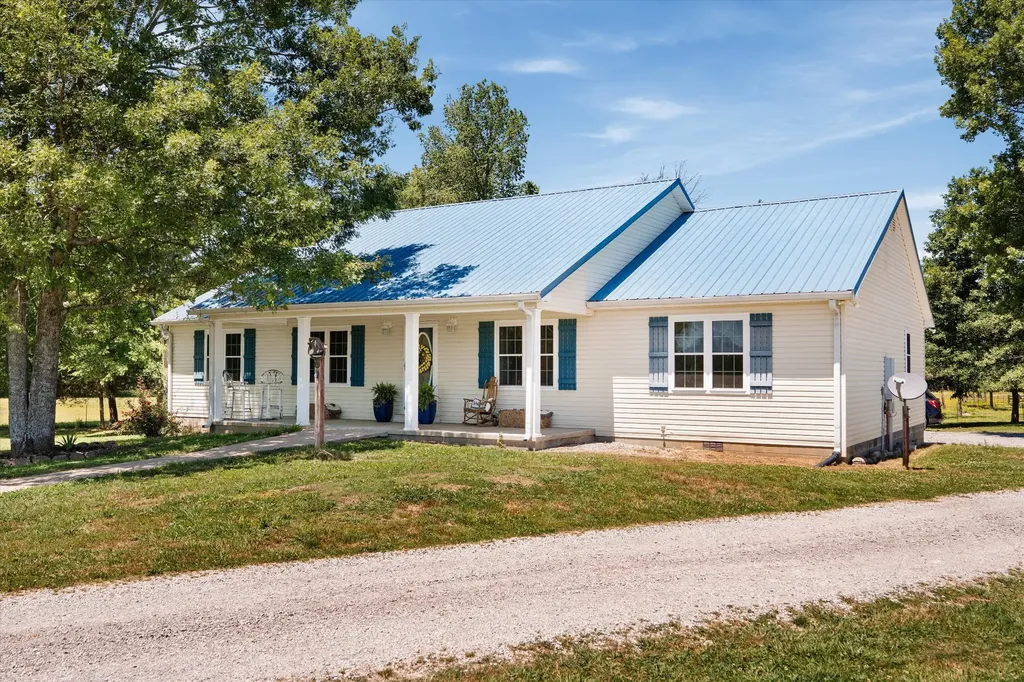 332 John Shaw Road Lewisburg TN 37091