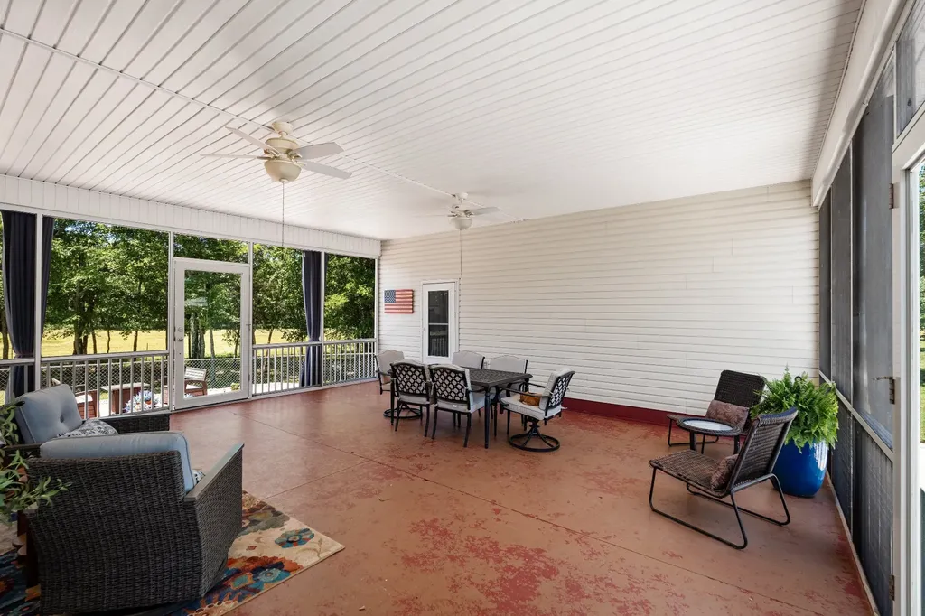 332 John Shaw Road Lewisburg TN 37091