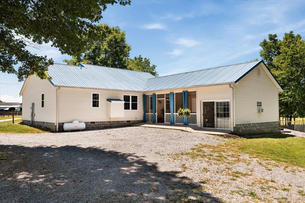 332 John Shaw Road Lewisburg TN 37091