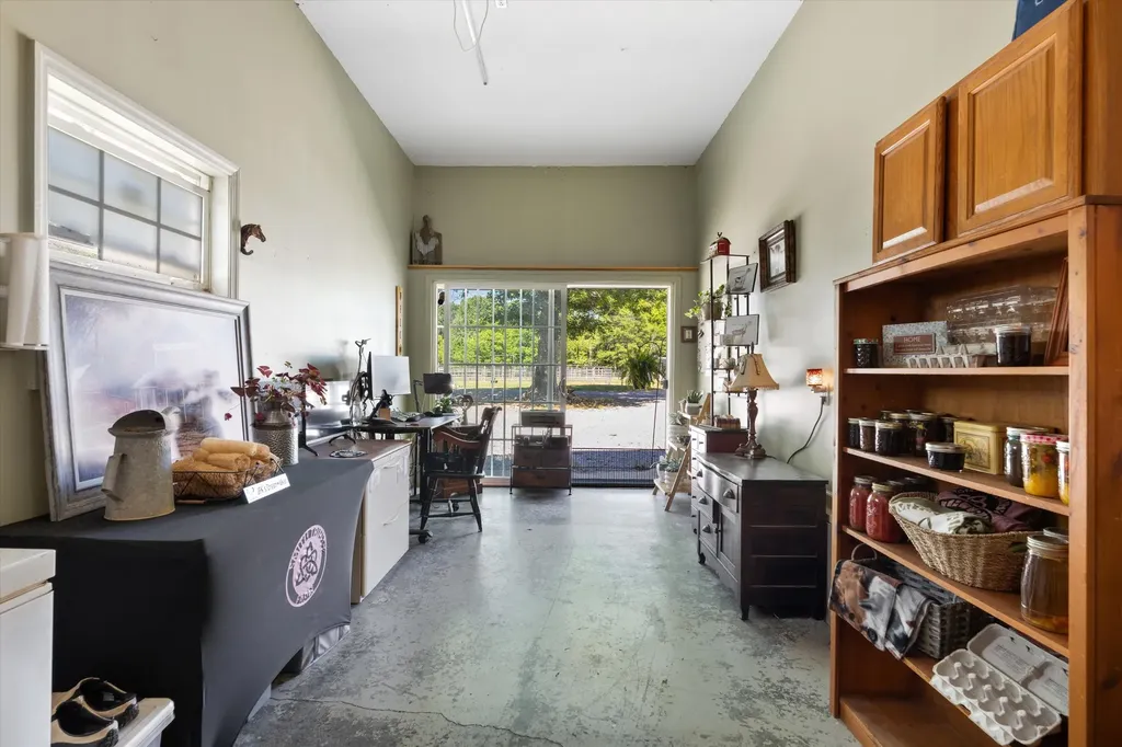 332 John Shaw Road Lewisburg TN 37091