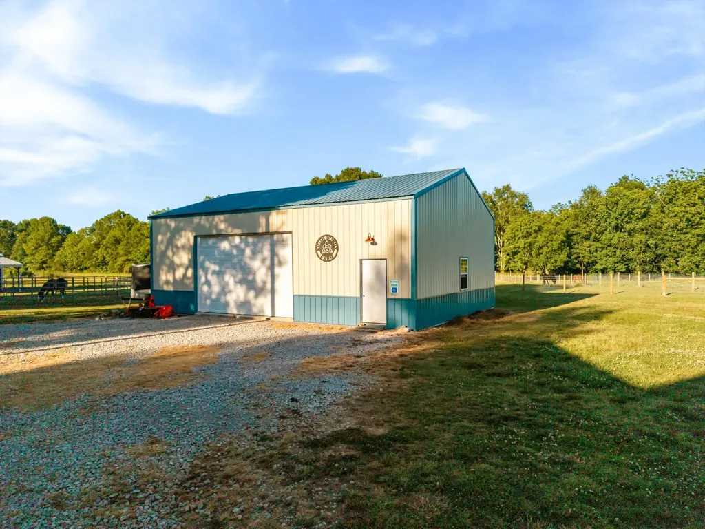 332 John Shaw Road Lewisburg TN 37091