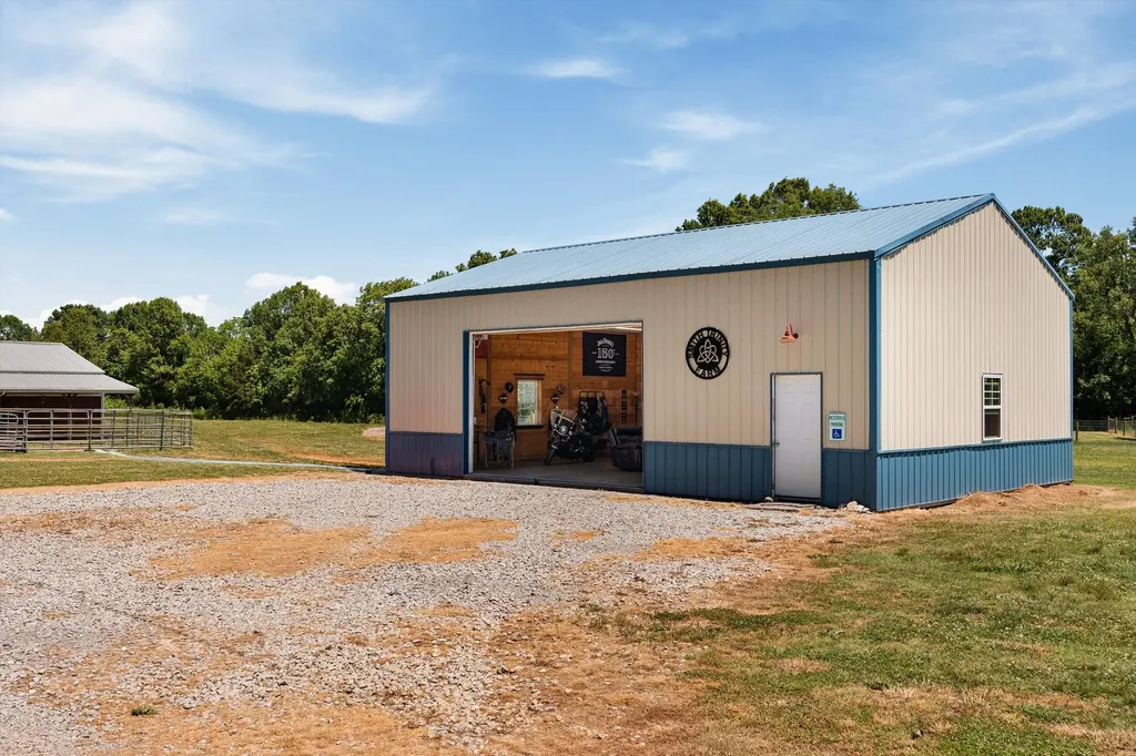 332 John Shaw Road Lewisburg TN 37091
