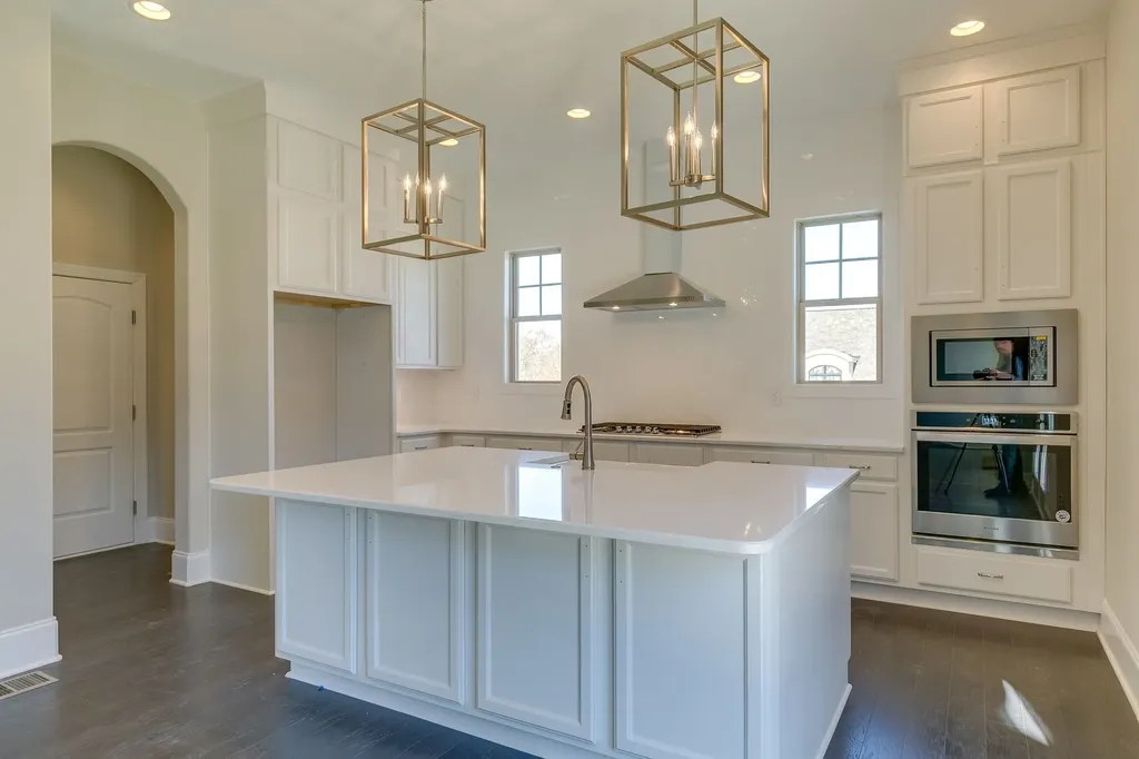 1 Elissa Place Hendersonville TN 37075