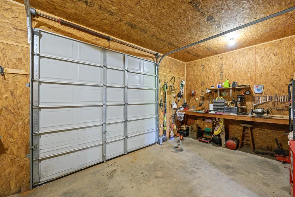 12656 Highway 424 Yuma TN 38390