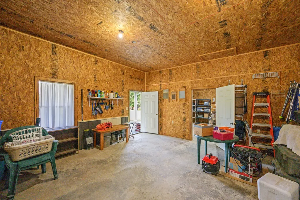 12656 Highway 424 Yuma TN 38390