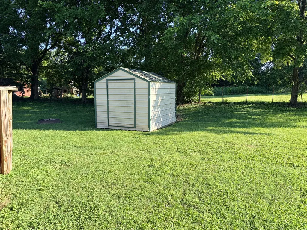 7650 Highway 41, N Adams TN 37010