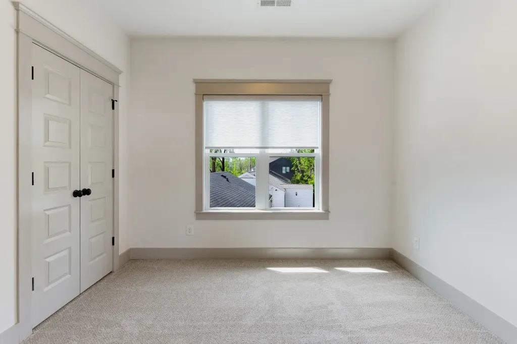 65 Creighton Avenue Nashville TN 37206