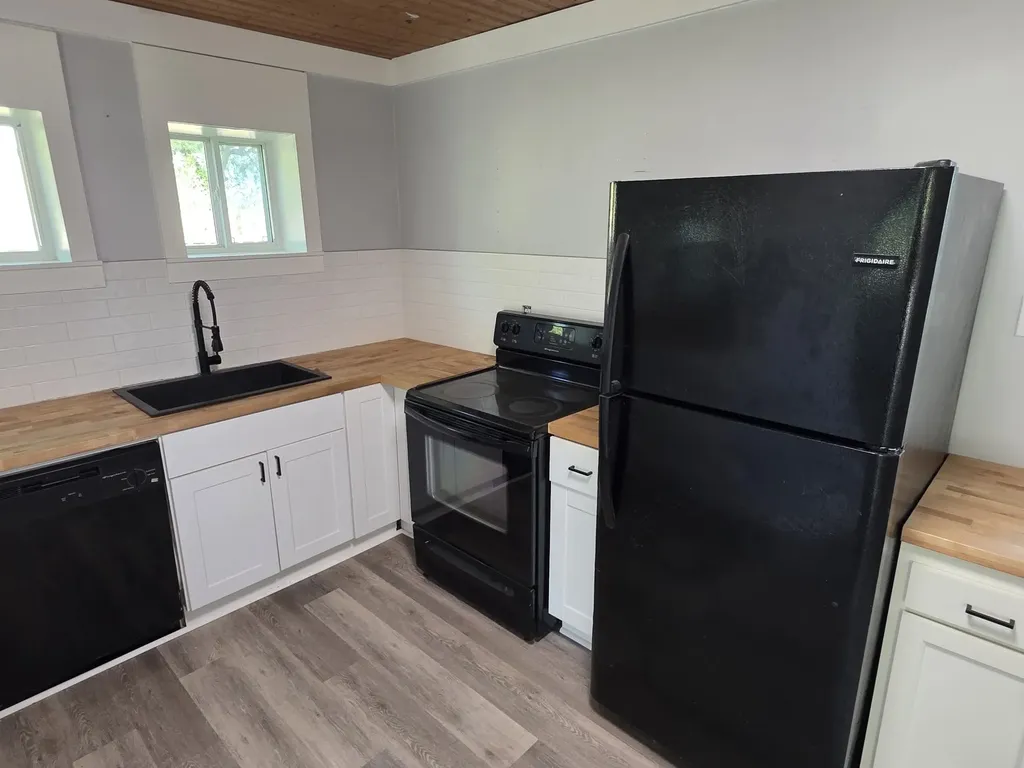 8988 Lyles Road Lyles TN 37098