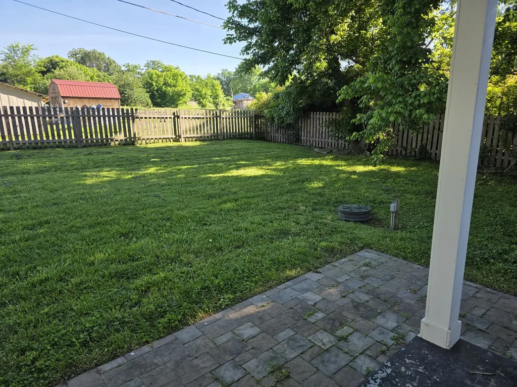 8988 Lyles Road Lyles TN 37098