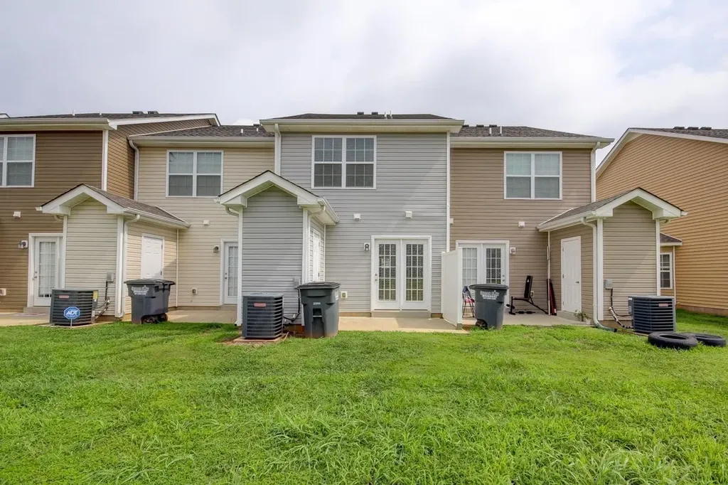 310 Sam Houston Circle Clarksville TN 37040