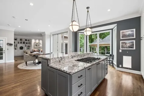 79 Concord Park, W Nashville TN 37205