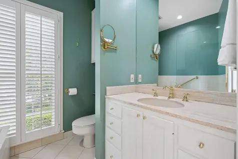 79 Concord Park, W Nashville TN 37205