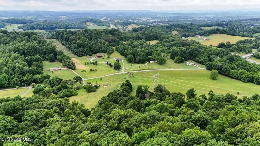 26 Frog Level Road Johnson City TN 37615