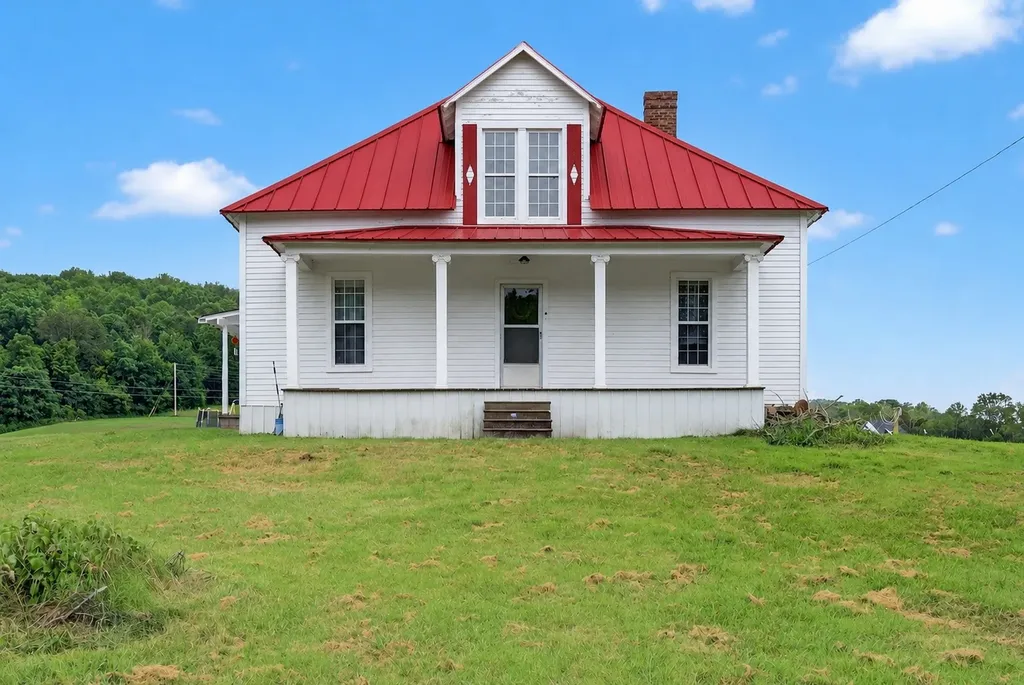 4225 New Harmony Road Hartsville TN 37074