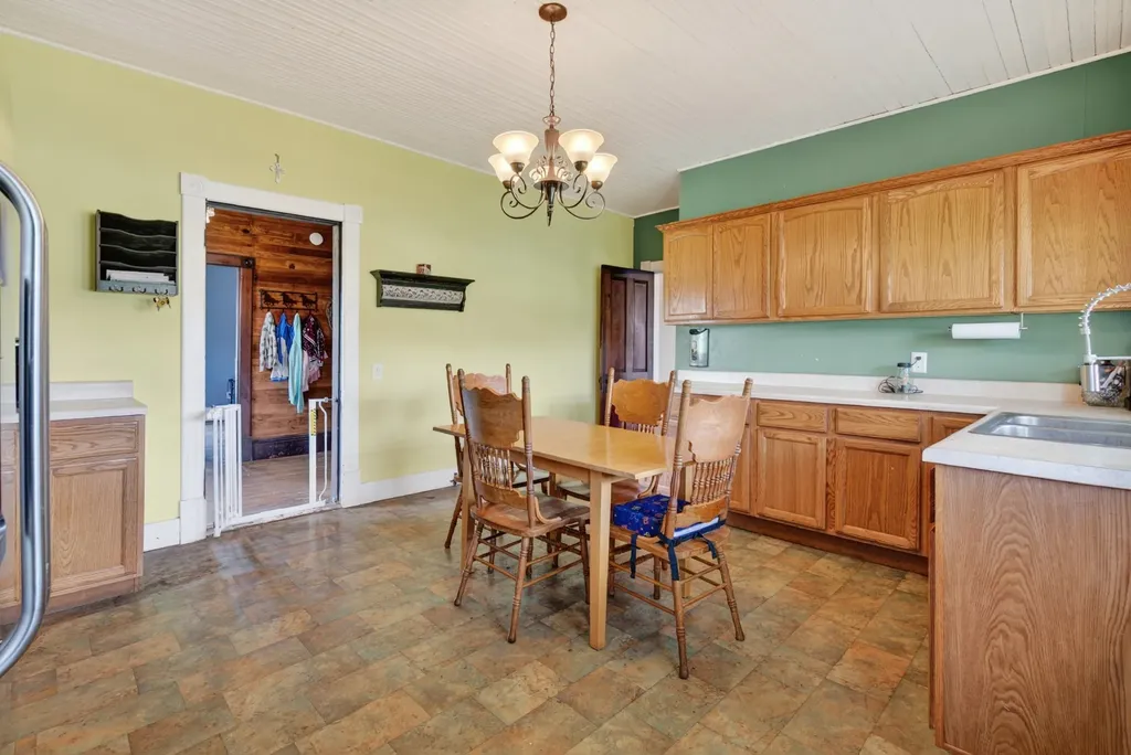 4225 New Harmony Road Hartsville TN 37074