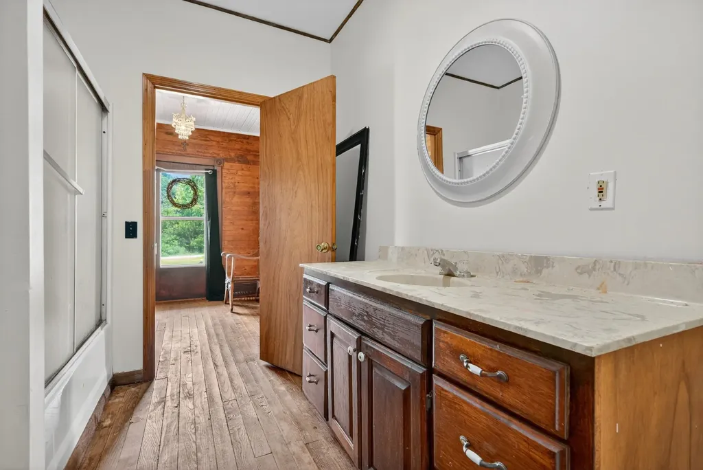 4225 New Harmony Road Hartsville TN 37074
