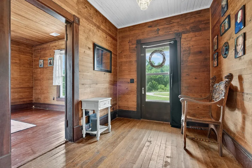 4225 New Harmony Road Hartsville TN 37074