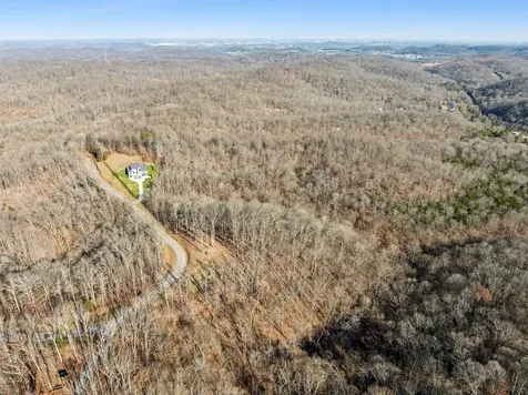 7640 Chipmunk Lane Nashville TN 37221
