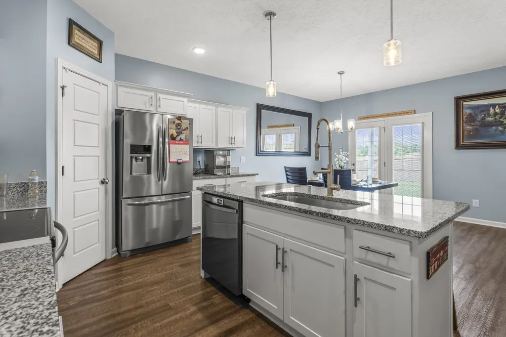 579 Mimosa Drive Decherd TN 37324