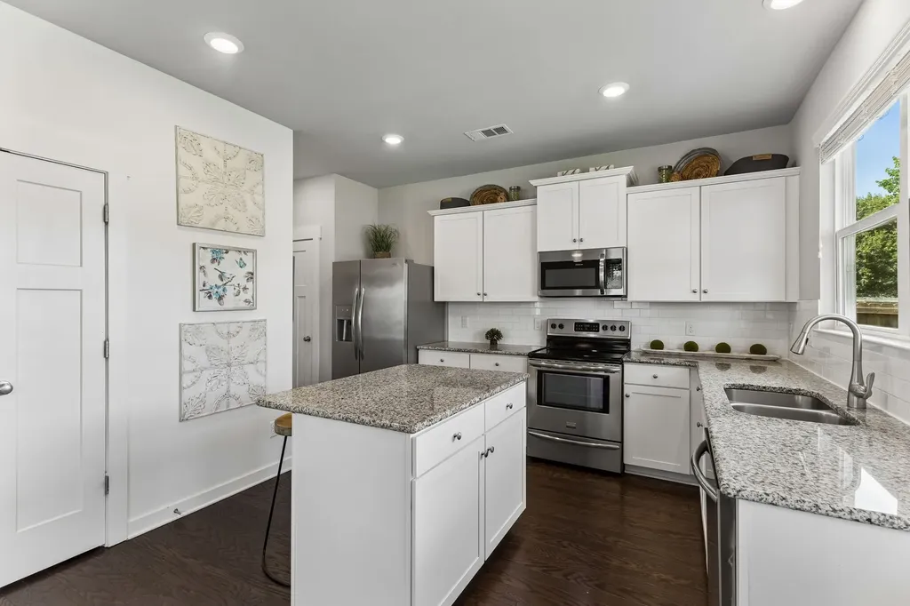 3041 Commonwealth Drive Spring Hill TN 37174