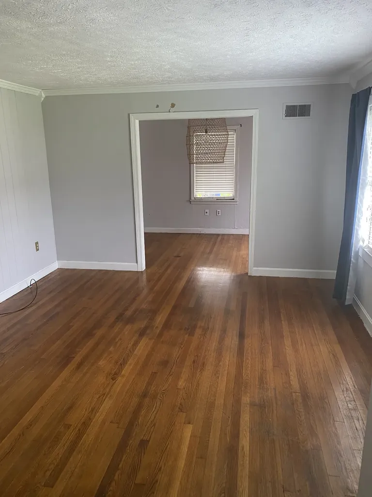 454 White Avenue Henderson TN 38340