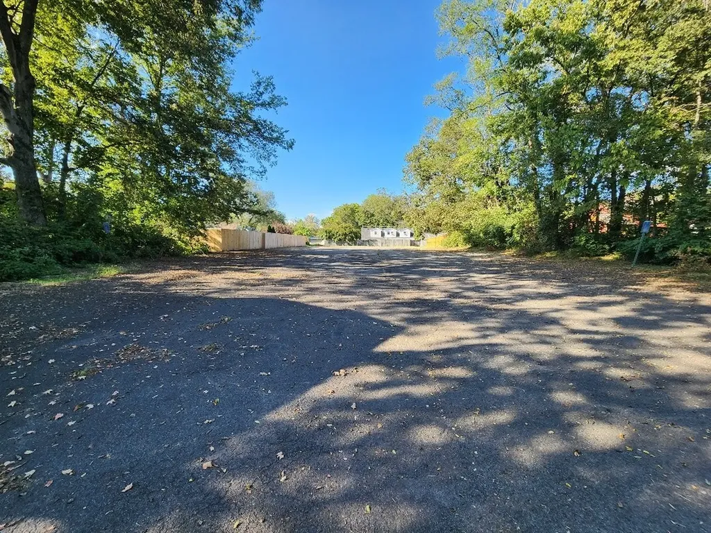 432 E Main Street Gallatin TN 37066
