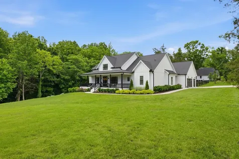 6000 Costello Farm Pvt Lane Thompsons Station TN 37179